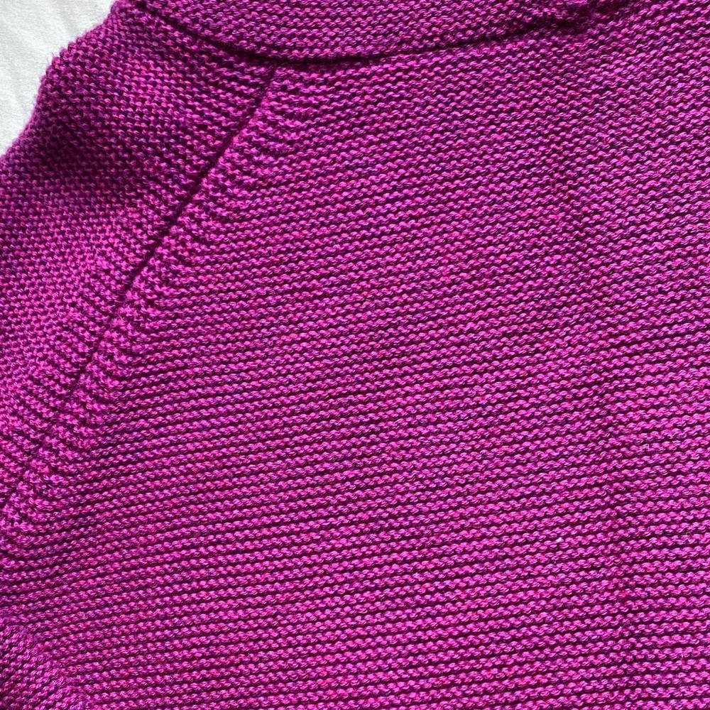 Elegant Magenta mock Cashmere Studio Turtleneck Sweater - Picture 5 of 5